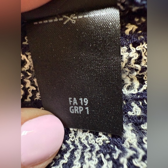 St. John Women’s Navy Boucle Windowpane Knit Dress - Size 8 - Picture 8 of 8